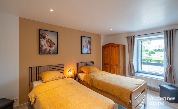 Vakantiehuis in Bi�vre voor 7 personen met 4 slaapkamers, kinderspeelruimte, priv�tuin en modern comfort