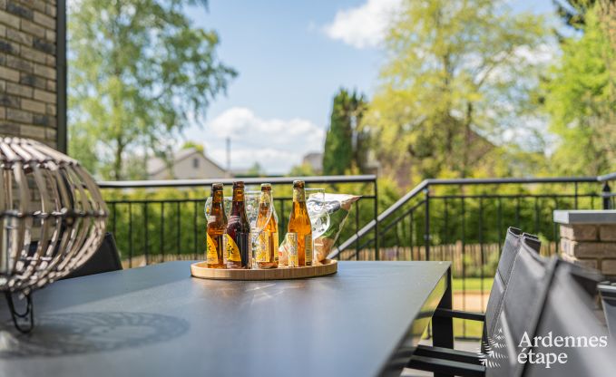 Vakantiehuis in Bi�vre voor 7 personen met 4 slaapkamers, kinderspeelruimte, priv�tuin en modern comfort