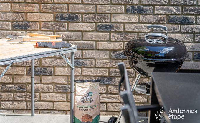 Vakantiehuis in Bi�vre voor 7 personen met 4 slaapkamers, kinderspeelruimte, priv�tuin en modern comfort