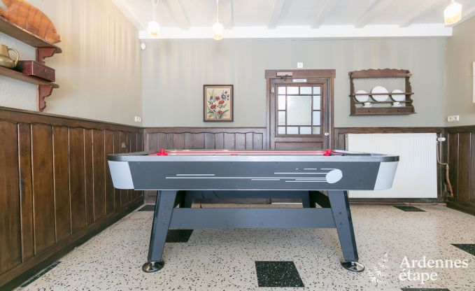 Vakantiehuis in Bi�vre voor 21 personen in de Ardennen