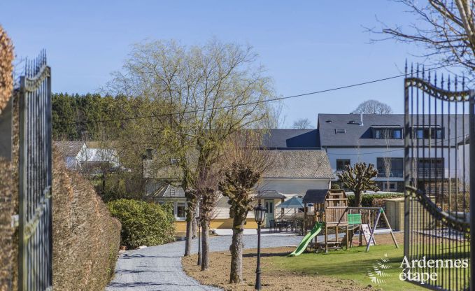 Ruime vakantiewoning voor 8 personen in Bouillon.