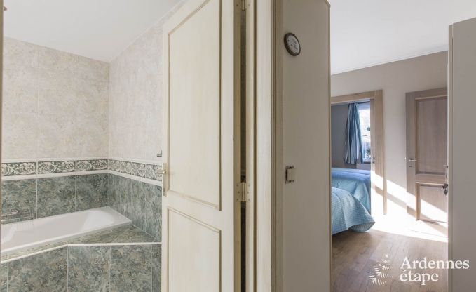Ruime vakantiewoning voor 8 personen in Bouillon.