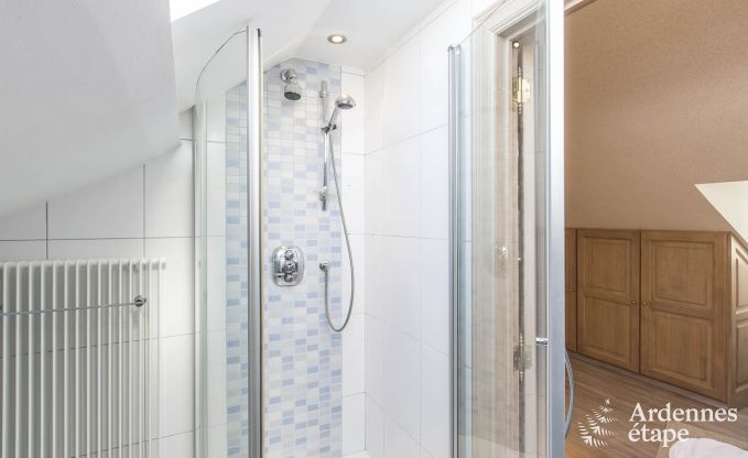 Ruime vakantiewoning voor 8 personen in Bouillon.