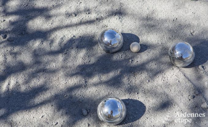 Ruime vakantiewoning voor 8 personen in Bouillon.