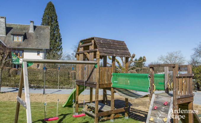 Ruime vakantiewoning voor 8 personen in Bouillon.