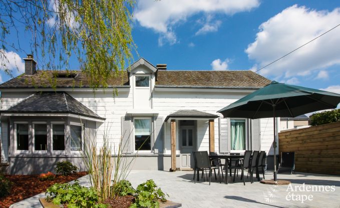 Ruime vakantiewoning voor 8 personen in Bouillon.