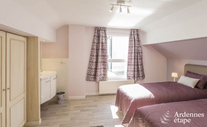 Ruime vakantiewoning voor 8 personen in Bouillon.