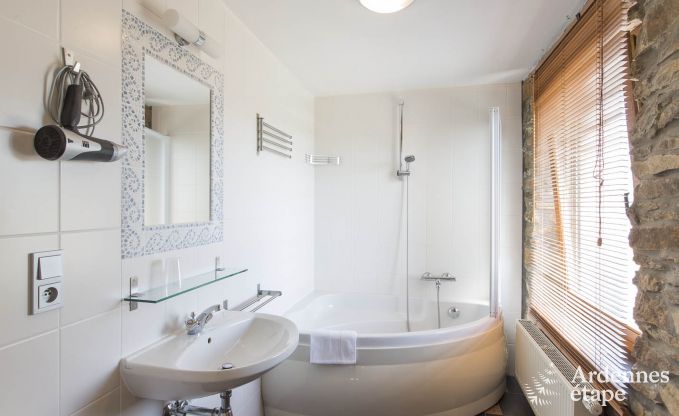 Vakantiehuis in Bouillon (Ucimont) voor 27 personen in de Ardennen