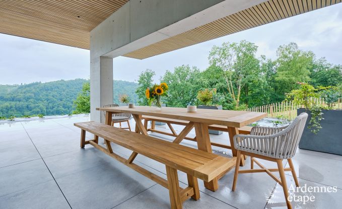 Luxevilla voor 14 personen in Poupehan met 6 slaap- �n badkamers, binnenzwembad en sauna