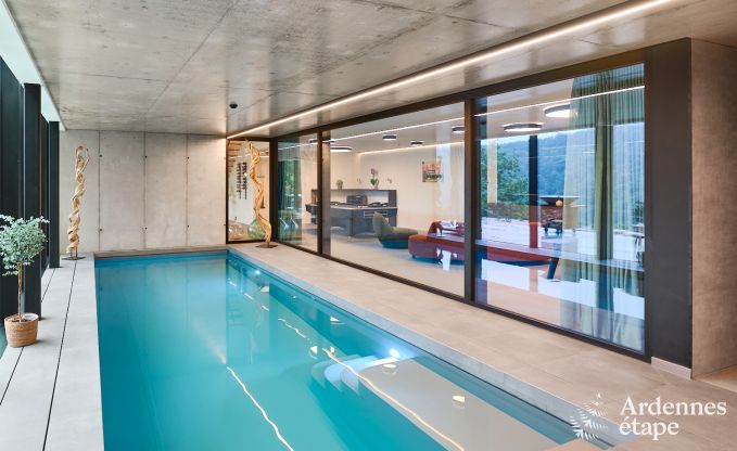 Luxevilla voor 14 personen in Poupehan met 6 slaap- �n badkamers, binnenzwembad en sauna