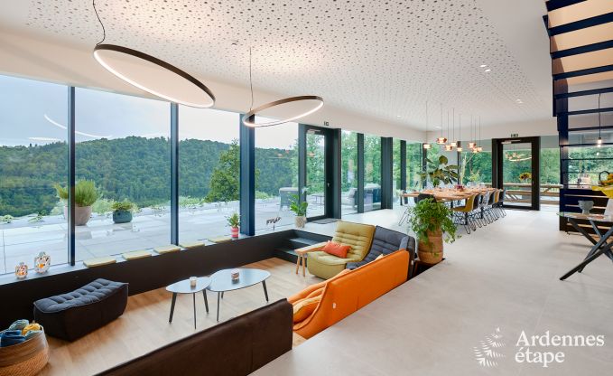 Luxevilla voor 14 personen in Poupehan met 6 slaap- �n badkamers, binnenzwembad en sauna