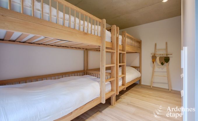 Luxevilla voor 14 personen in Poupehan met 6 slaap- �n badkamers, binnenzwembad en sauna