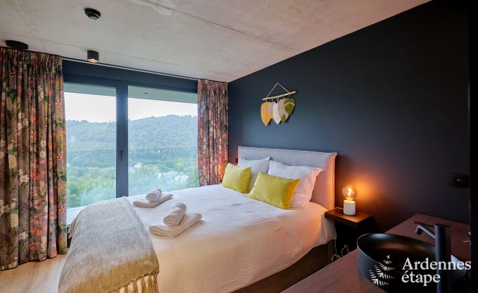 Luxevilla voor 14 personen in Poupehan met 6 slaap- �n badkamers, binnenzwembad en sauna