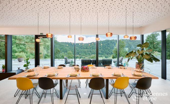 Luxevilla voor 14 personen in Poupehan met 6 slaap- �n badkamers, binnenzwembad en sauna