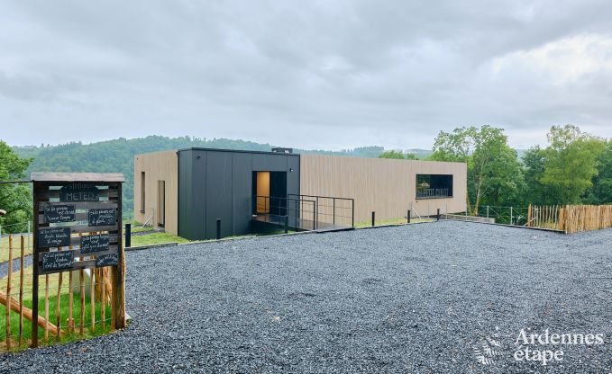 Luxevilla voor 14 personen in Poupehan met 6 slaap- �n badkamers, binnenzwembad en sauna