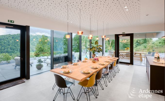 Luxevilla voor 14 personen in Poupehan met 6 slaap- �n badkamers, binnenzwembad en sauna