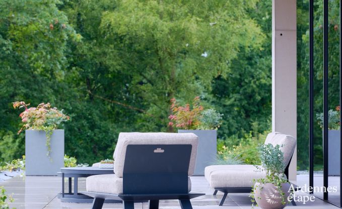 Luxevilla voor 14 personen in Poupehan met 6 slaap- �n badkamers, binnenzwembad en sauna