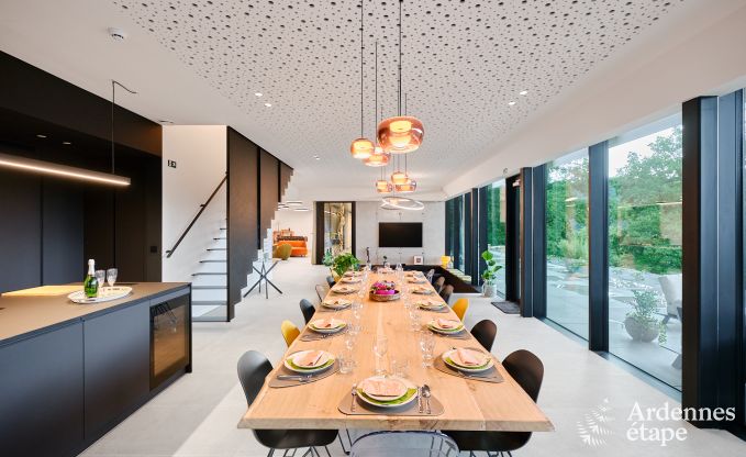 Luxevilla voor 14 personen in Poupehan met 6 slaap- �n badkamers, binnenzwembad en sauna