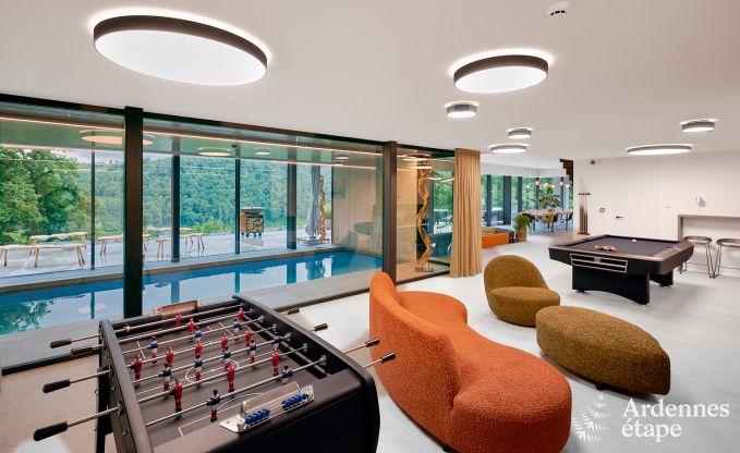 Luxevilla voor 14 personen in Poupehan met 6 slaap- �n badkamers, binnenzwembad en sauna