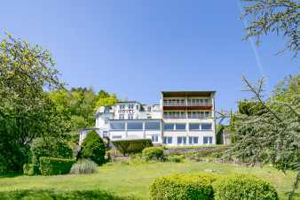 Vakantiehuis met uitzicht over de Semois voor 30/36 personen in de Ardennen