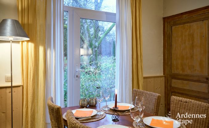 Van voormalig caf� tot vakantiehuis voor 8 personen in Bouillon: authentieke charme en modern comfort