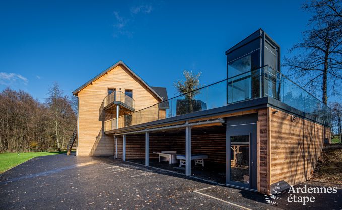 Luxe chalet in Brognon voor 20 personen met verwarmd buitenzwembad, outdoor jacuzzi en sauna op het meer