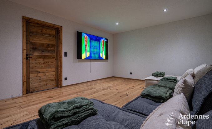 Luxe chalet in Brognon voor 20 personen met verwarmd buitenzwembad, outdoor jacuzzi en sauna op het meer