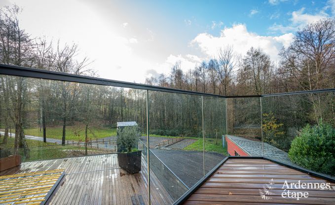 Luxe chalet in Brognon voor 20 personen met verwarmd buitenzwembad, outdoor jacuzzi en sauna op het meer