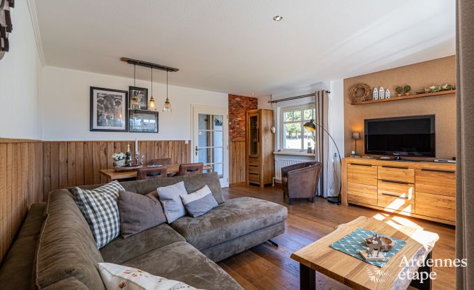 Charmante vakantiewoning in Bullange: voor 4 personen met hottub en sauna