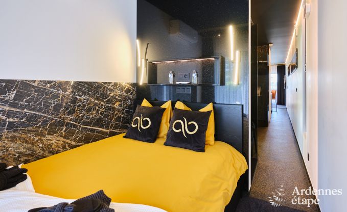 Unieke fermette voor 2 personen in B�llingen met priv�sauna, jacuzzi en buitendouche