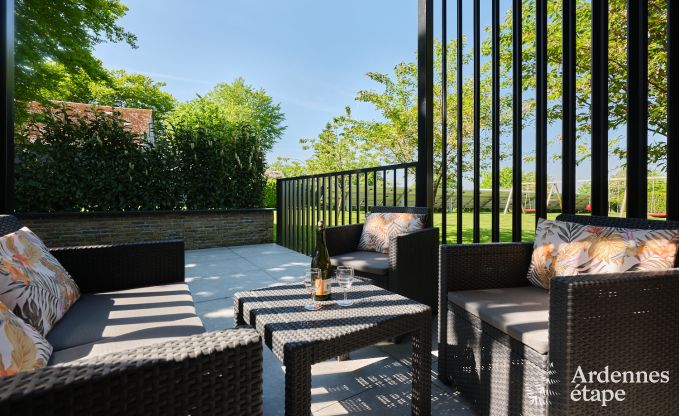 Unieke fermette voor 2 personen in B�llingen met priv�sauna, jacuzzi en buitendouche