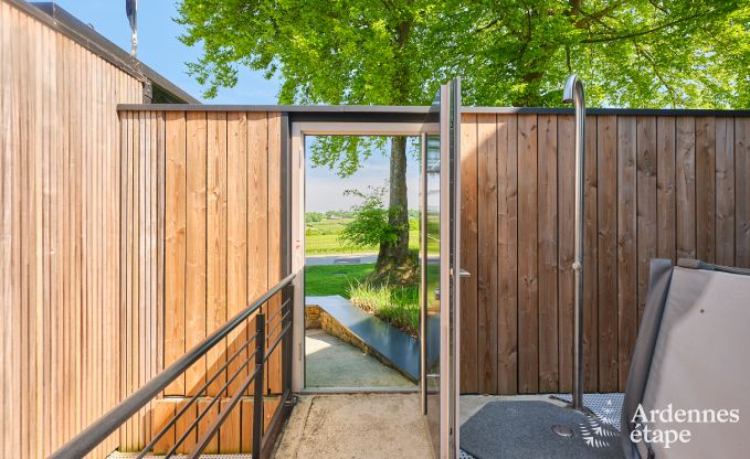 Unieke fermette voor 2 personen in B�llingen met priv�sauna, jacuzzi en buitendouche