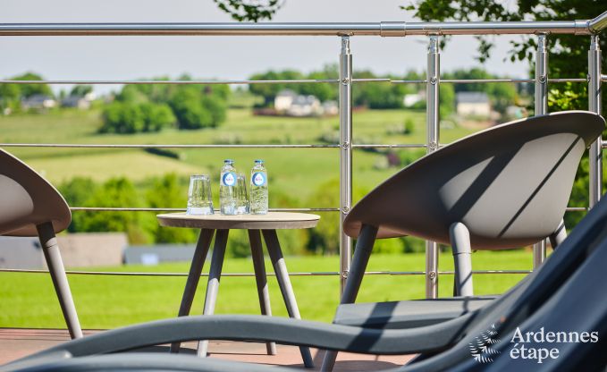 Unieke fermette voor 2 personen in B�llingen met priv�sauna, jacuzzi en buitendouche