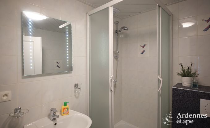 Ruime fermette in B�llingen voor 13 personen met binnenzwembad, sauna en jacuzzi