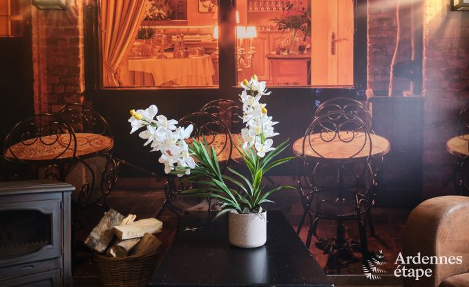 Ruime fermette in B�llingen voor 13 personen met binnenzwembad, sauna en jacuzzi