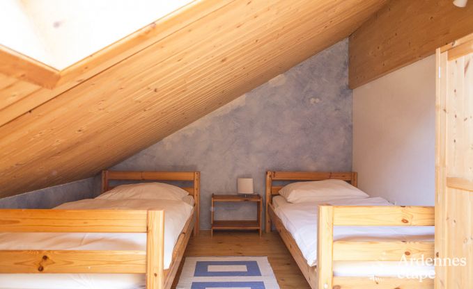 Modern appartement voor 6 personen in Butgenbach met 3 slaapkamers en gemeenschappelijke tuin