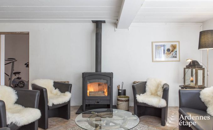 Modern appartement voor 6 personen in Butgenbach met 3 slaapkamers en gemeenschappelijke tuin