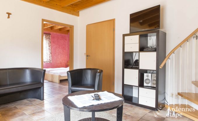 Modern appartement voor 6 personen in Butgenbach met 3 slaapkamers en gemeenschappelijke tuin