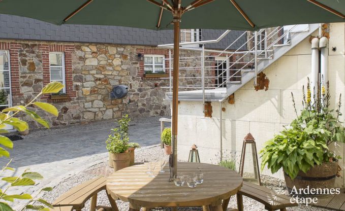 Ruim vakantieappartement voor 12 personen met 5 slaapkamers en gedeelde priv�tuin en wellness in Butgenbach