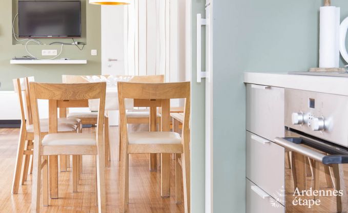 Ruim vakantieappartement voor 12 personen met 5 slaapkamers en gedeelde priv�tuin en wellness in Butgenbach