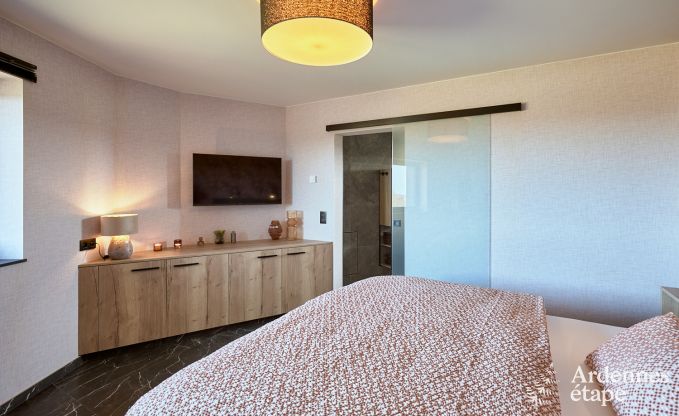 Luxe vakantiehuis in Butgenbach: watertoren met sauna, bubbelbad en panoramisch uitzicht voor 6 personen