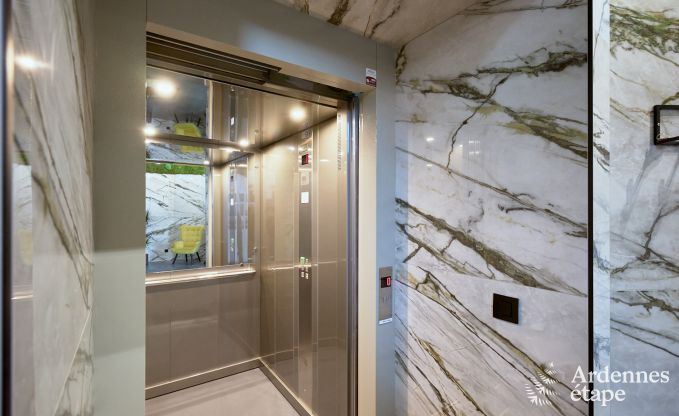 Luxe vakantiehuis in Butgenbach: watertoren met sauna, bubbelbad en panoramisch uitzicht voor 6 personen