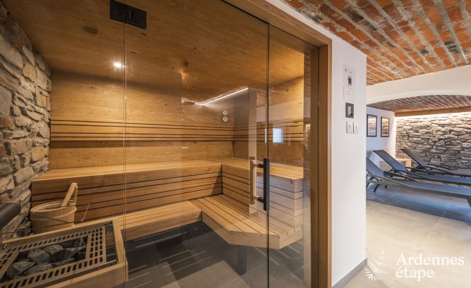 Uitzonderlijk verblijf in luxueuze villa in Butgenbach: 18 personen, binnenzwembad, sauna, in het hart van de Ardennen