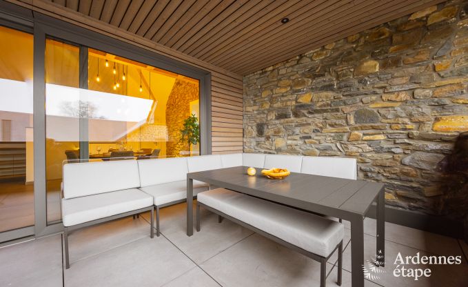 Uitzonderlijk verblijf in luxueuze villa in Butgenbach: 18 personen, binnenzwembad, sauna, in het hart van de Ardennen