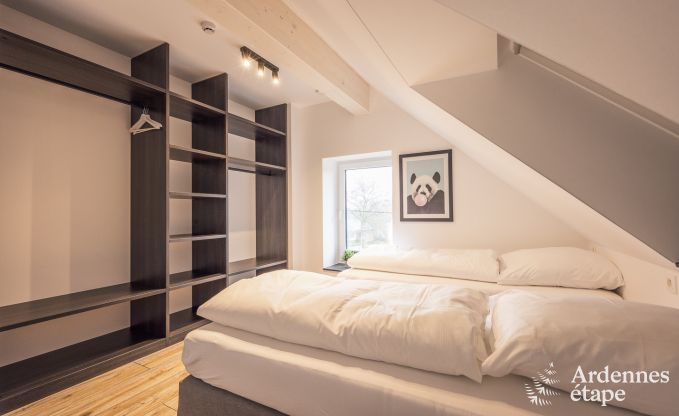 Uitzonderlijk verblijf in luxueuze villa in Butgenbach: 18 personen, binnenzwembad, sauna, in het hart van de Ardennen