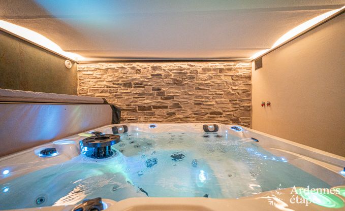 Uitzonderlijke vakantievilla in Btgenbach voor 10 personen met zwembad