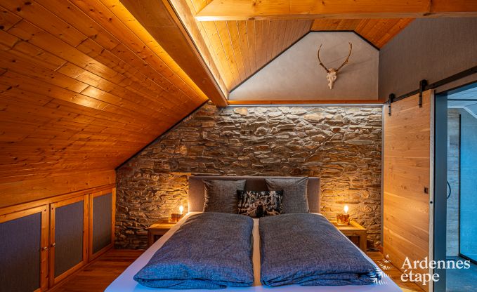 Ruime en luxueuze villa voor 14 personen met binnenzwembad in de Hoge Venen