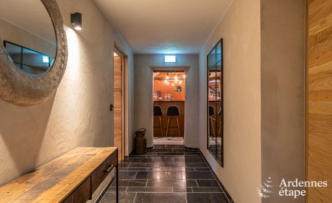 Ruime en luxueuze villa voor 14 personen met binnenzwembad in de Hoge Venen