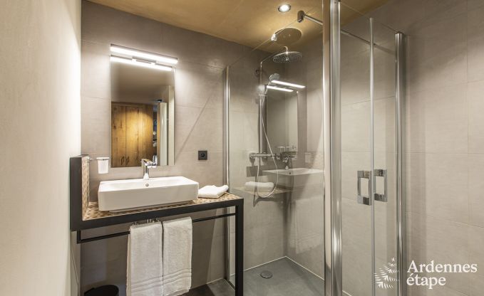 Uitzonderlijke vakantievilla voor 16 personen met binnenzwembad in de Hoge Venen