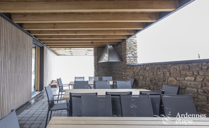 Uitzonderlijke vakantievilla voor 16 personen met binnenzwembad in de Hoge Venen